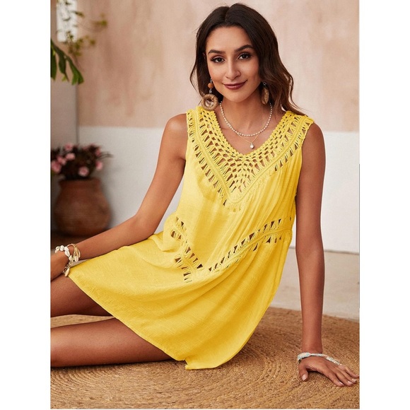 Summer cut-out swimsuit cover-up (yellow) - Picture 3 of 5